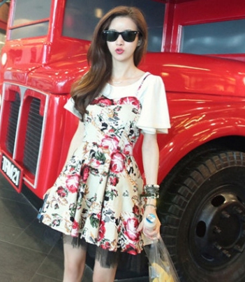 韩国服装网店代理网纱花边马赛克大花吊带连衣裙