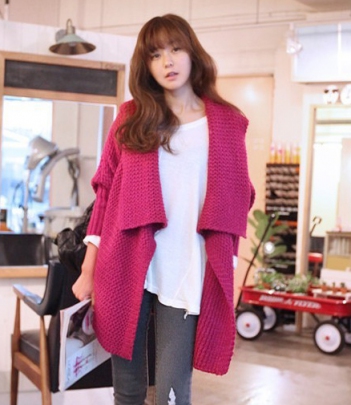 韩国女装网站代理特别设计款大领子针织衫（2穿法）