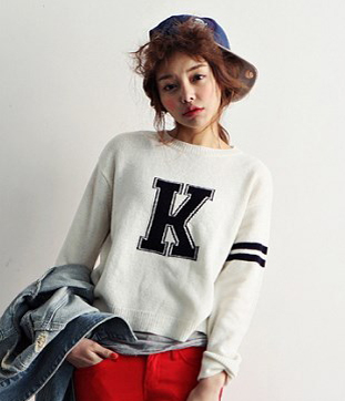 韩国网店代销 mossbean街拍风字母毛衣（2色）