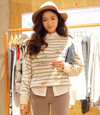 韩国服饰秋冬热款 stylenanda俏皮字母条纹毛衣