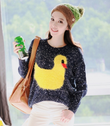 韩国服饰品牌网店代销 soo-a可爱大黄鸭毛衣（2色）