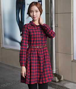 韩国女装代销小清新娃娃领格纹连衣裙