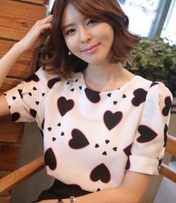 韩国代购批发 babirolen可爱桃心泡泡袖衬衫（2色）