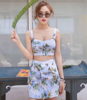 韩国女装代购 babirolen素雅花纹复古高腰短款裙裤（2色）