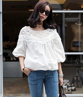 韩国服饰批发 cherrykoko白色勾花镂空娃娃衫