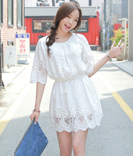 韩国品牌女装代销 cherrykoko勾花镂空白色收腰连衣裙