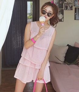 韩国女装代购 babirolen镂空套装（无袖衫+半身蛋糕短裙）2色