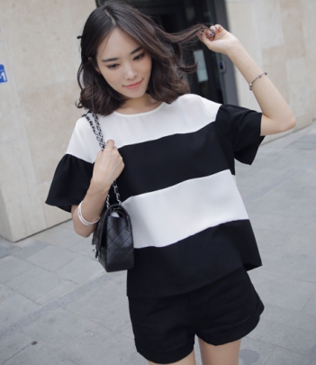 韩国女装代理 24coco经典黑白粗条纹宽松衬衫