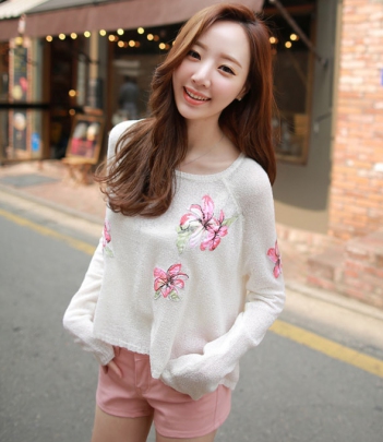 韩国女装代购 myfiona浪漫素雅大花短款针织衫