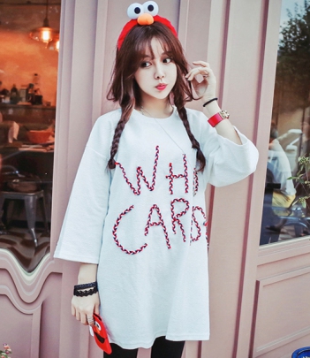 韩国女装代理 yubsshop彩色麻花编织字母宽松长款T恤（2色）