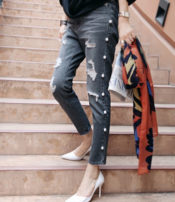 韩国服装代购 partysu珍珠装饰磨破牛仔长裤（2色）