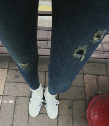 韩国服装网店代销 kongstyle街拍风磨破牛仔小脚长裤