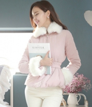 韩国代购新款 attrangs毛领珍珠装饰腰带修身小棉袄（2色）