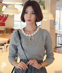 韩国服饰批发 babirolen钉珠花朵装饰镂空羊毛衫（2色）