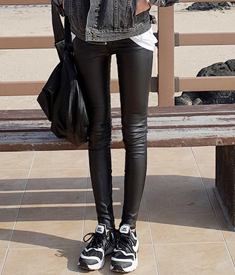 韩国代购批发 mocobling街拍风拉链装饰显瘦小脚皮裤