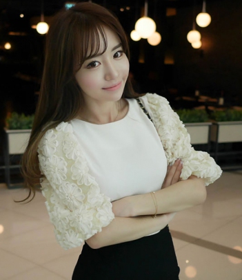 韩国女装网店代理 fiona蕾丝花朵公主袖蝴蝶结衬衫